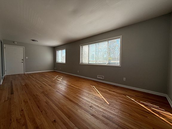 3rd image of 3885 N Humboldt Blvd APT 12