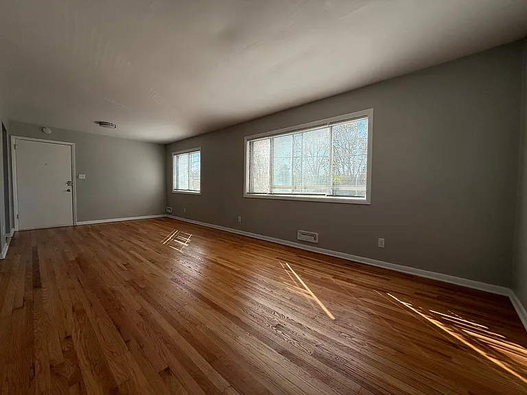 3885 N Humboldt Blvd — Photo 4