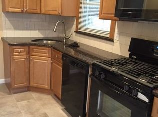 7619 268th St, New Hyde Park, NY 11040