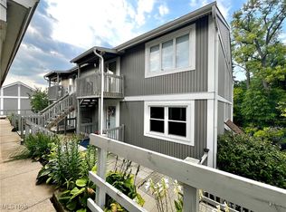 231 Portage Lakes Dr UNIT D, Akron, OH 44319