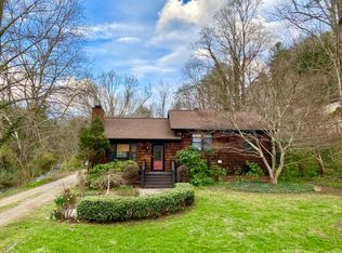 1 Pinecroft Rd, Asheville, NC 28804