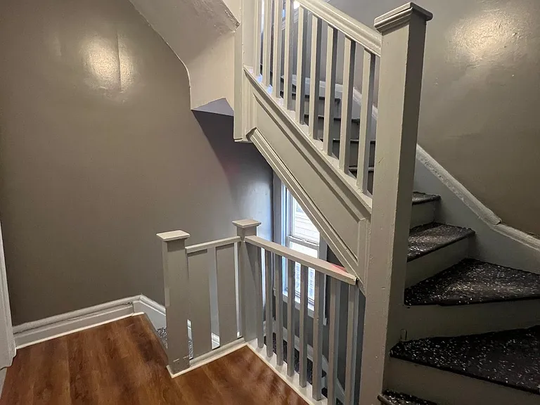 55 Schley St #3 — Photo 8