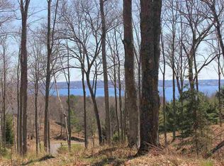 8080 Lindy Ln, Harbor Springs, MI 49740