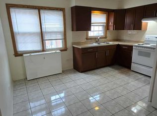 9458 Glenlake Ave, Des Plaines, IL 60018