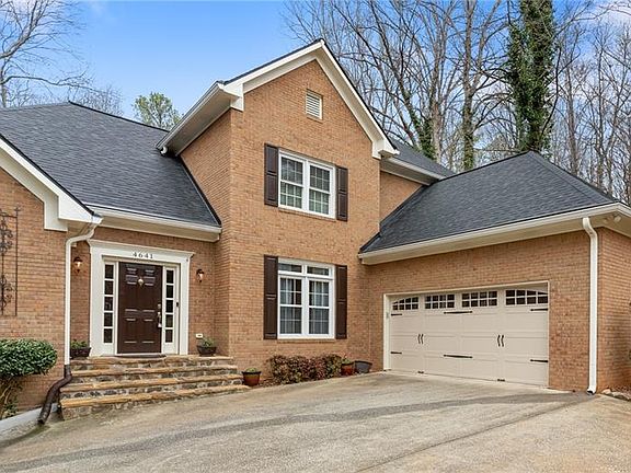 5th image of 4641 Derby Ln SE