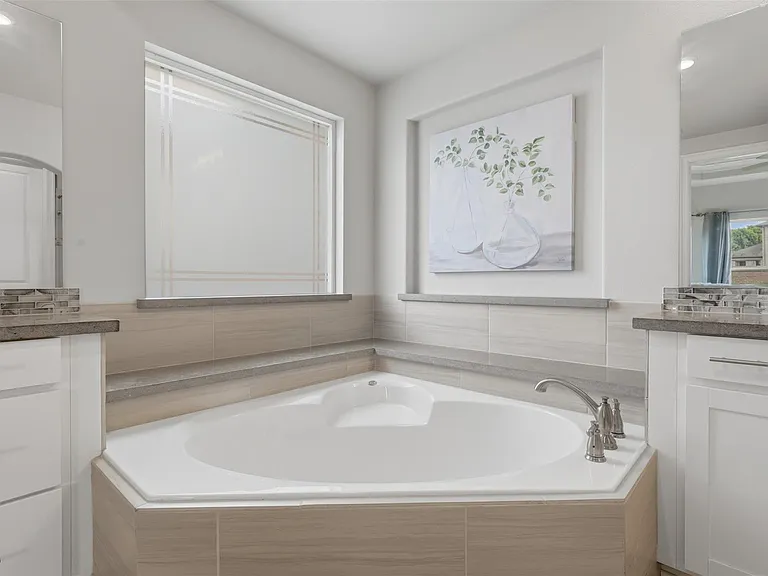 2410 Ginger Mist Ct — Photo 24