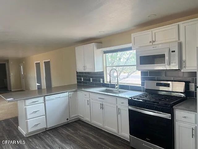 3 bed, 2.0 bath, 1432 sqft, $1,450 — Photo 2