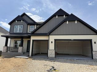 5460 Tallowtree Ln, Woodbury, MN 55129