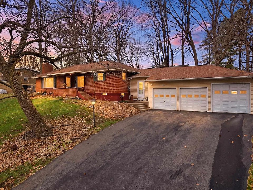1st image of 902 PARCHER STREET