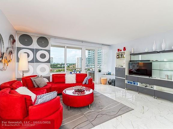 4th image of 3233 NE 34th St APT 709