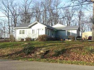 1622 W Shelton Rd, Boonville, IN 47601