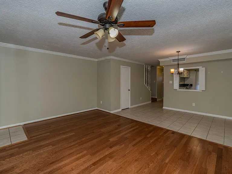 6130 Afton Ln — Photo 10