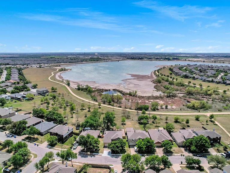 4029 Lake Edge Way — Photo 29