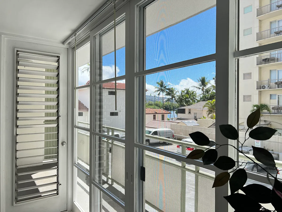 Building Photo - 445 Kaiolu St #213