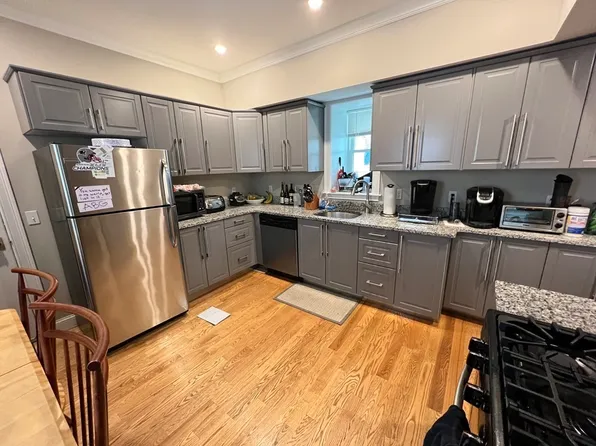 14 Stickney Ave #1A, Somerville, MA 02145
