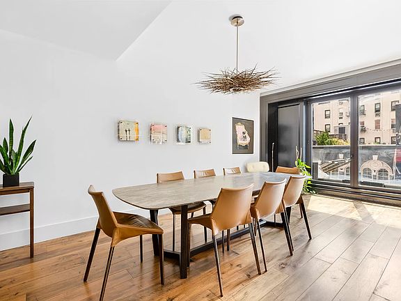3rd image of 155 W 18th St #304