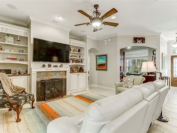 3rd image of 95062 Woodberry Ln