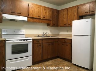525 9th St SE APT 4, Minot, ND 58701