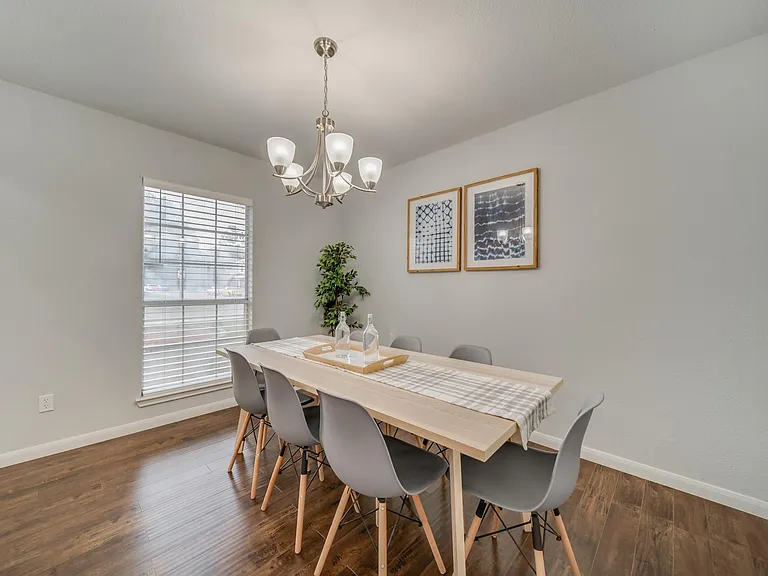 843 Sonora Ln — Photo 27