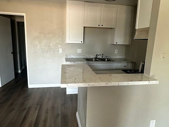 3rd image of 2605-2619 Flint Way #2619-28