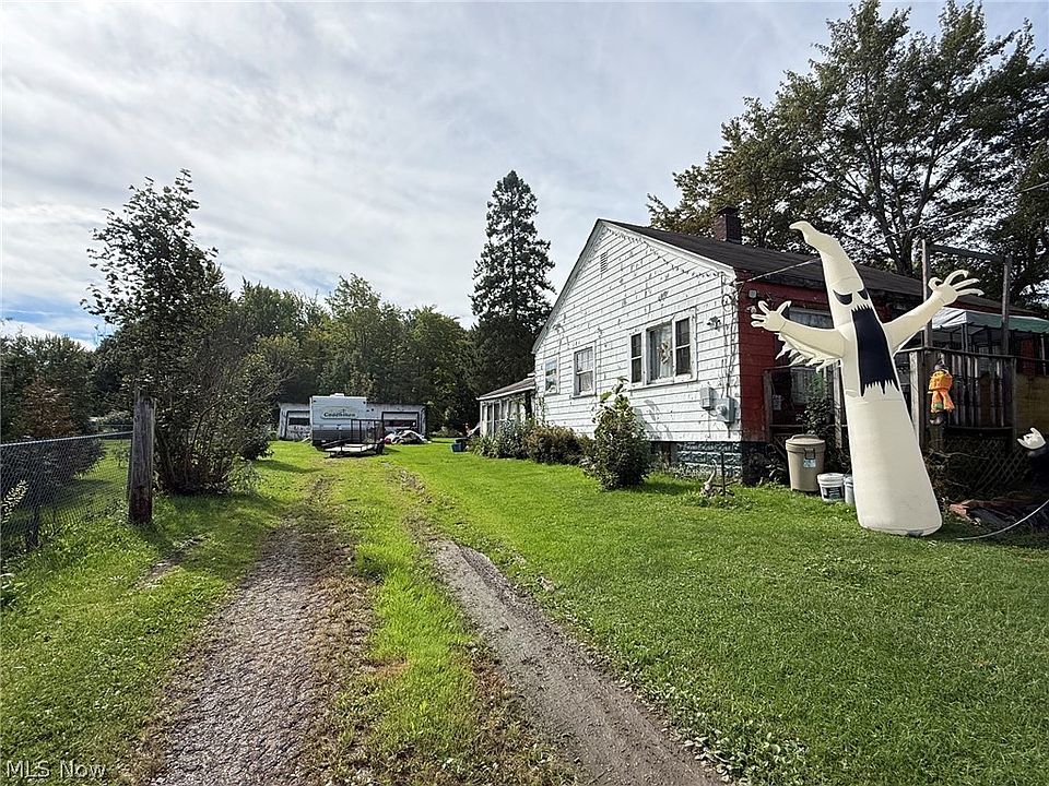 1st image of 928 Mineral Springs Rd