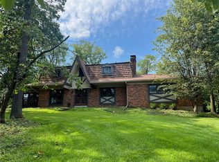 1539 View Woods Dr, Saint Louis, MO 63122