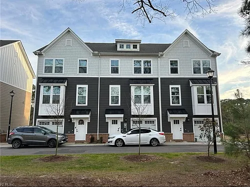 537 Westport St Photo 1