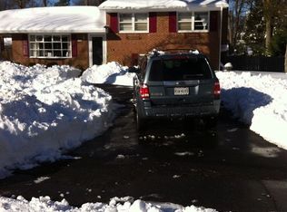 1904 Prices Ln, Alexandria, VA 22308