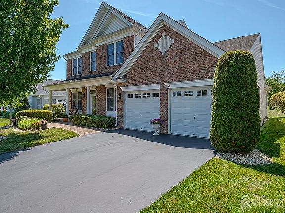 3rd image of 118 Turnberry Dr
