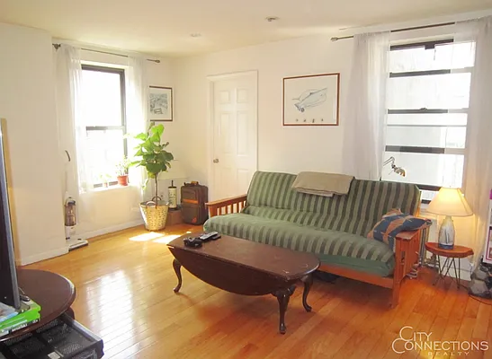 Rented by City Connections Realty | media 49