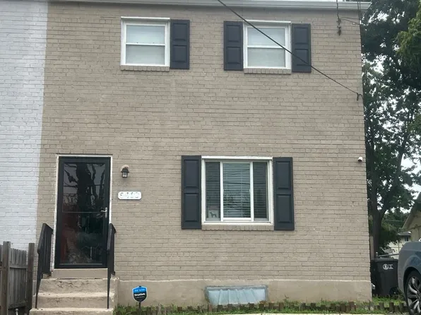 6410 Seat Pleasant Dr, Capitol Heights, MD 20743