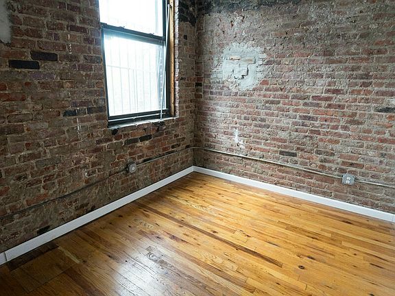 3rd image of 1131 Myrtle Ave APT 204
