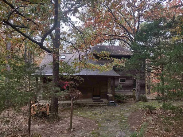 102 Silver Fox Ct, Romance, AR 72136
