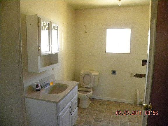 4th image of 1826 E 13th St