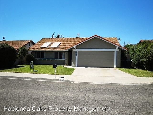1st image of 1039 De Soto Dr