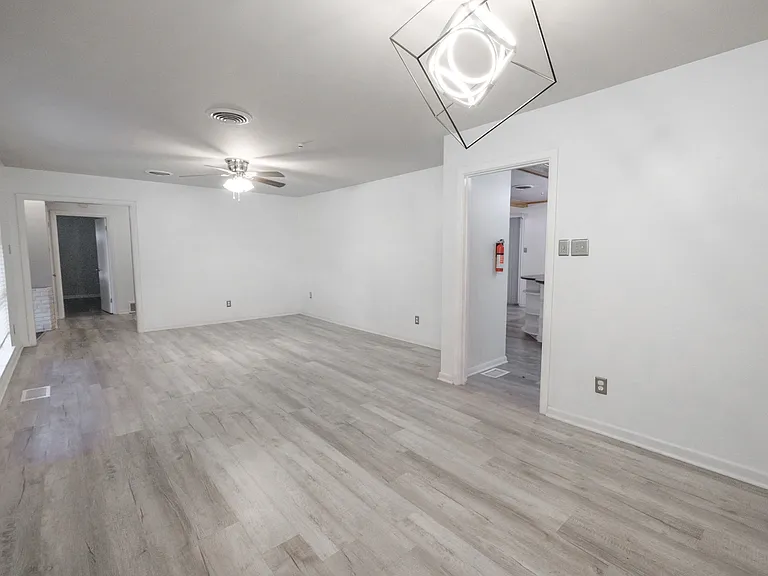 8301 Llano Ave — Photo 5
