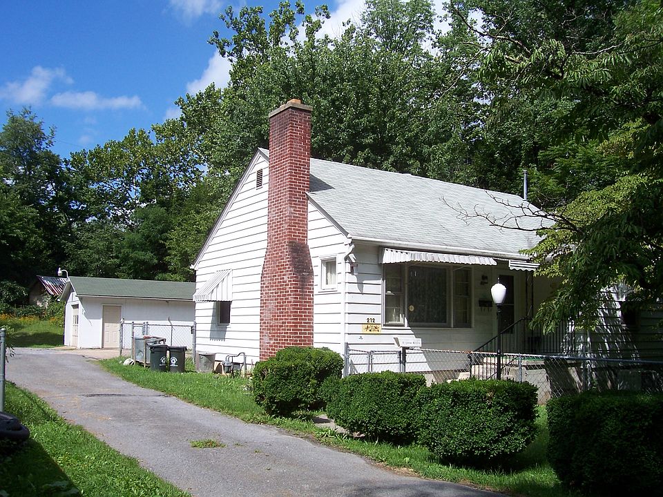 1st image of 212 Church St