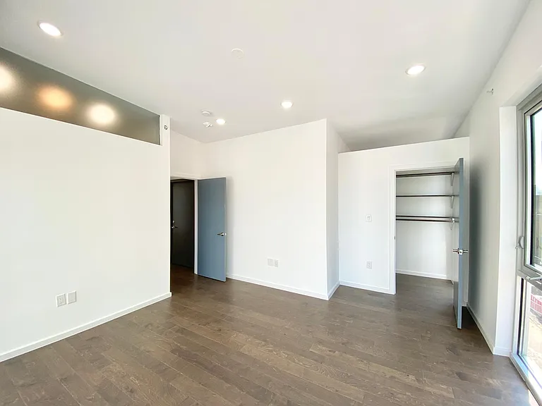 1233 N Franklin St #6 — Photo 10