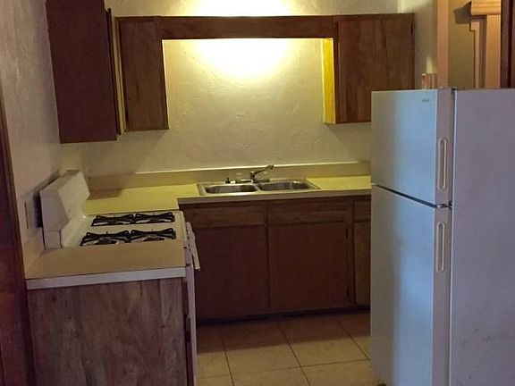 5th image of 335 20th Ave S #335