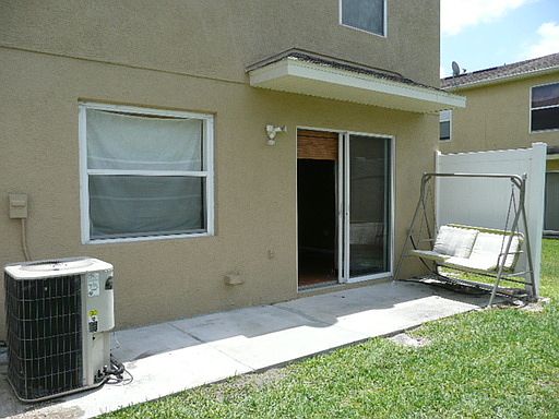 3rd image of 8410 Edgewater Place Blvd