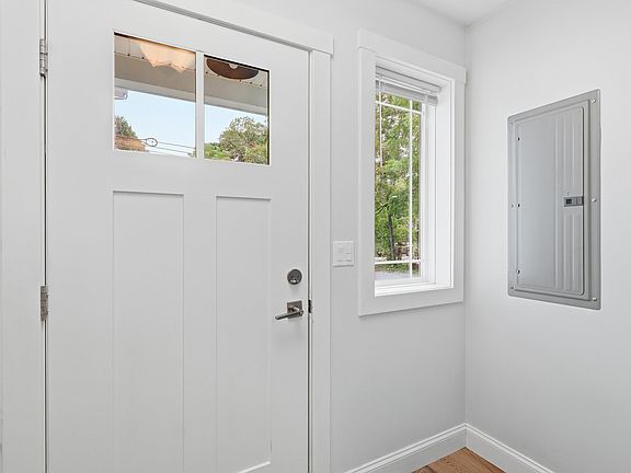 4th image of 55 Prospect Street #B