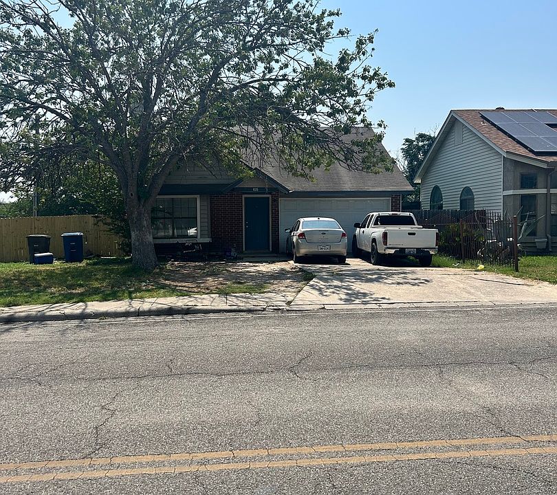 2nd image of 4135 MYSTIC SUNRISE DR