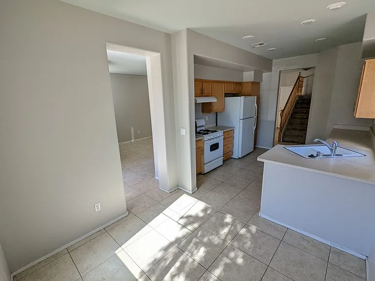 4316 Hera Temple Ave — Photo 3