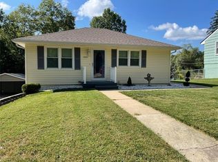 10817 Felton St, Sugar Creek, MO 64054