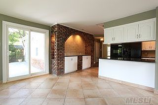 2nd image of 36 Grove St