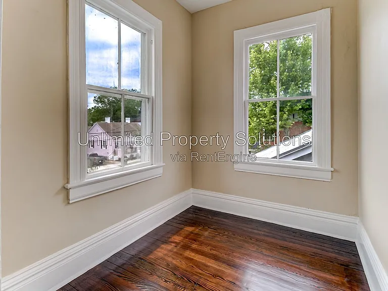 108 N 8th St #B — Photo 10