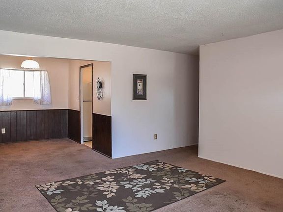 2nd image of 3505 Hanover Dr