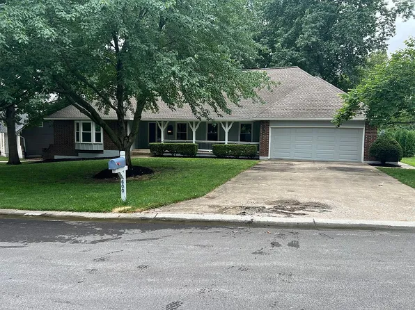 600 NE Golfview Dr, Blue Springs, MO 64014