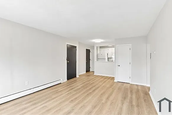 100 Florida St — Photo 2
