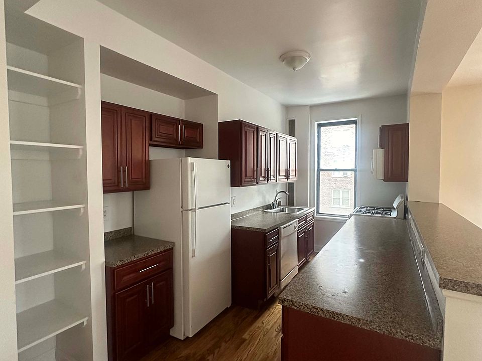 1st image of 201 E 30th St APT 47